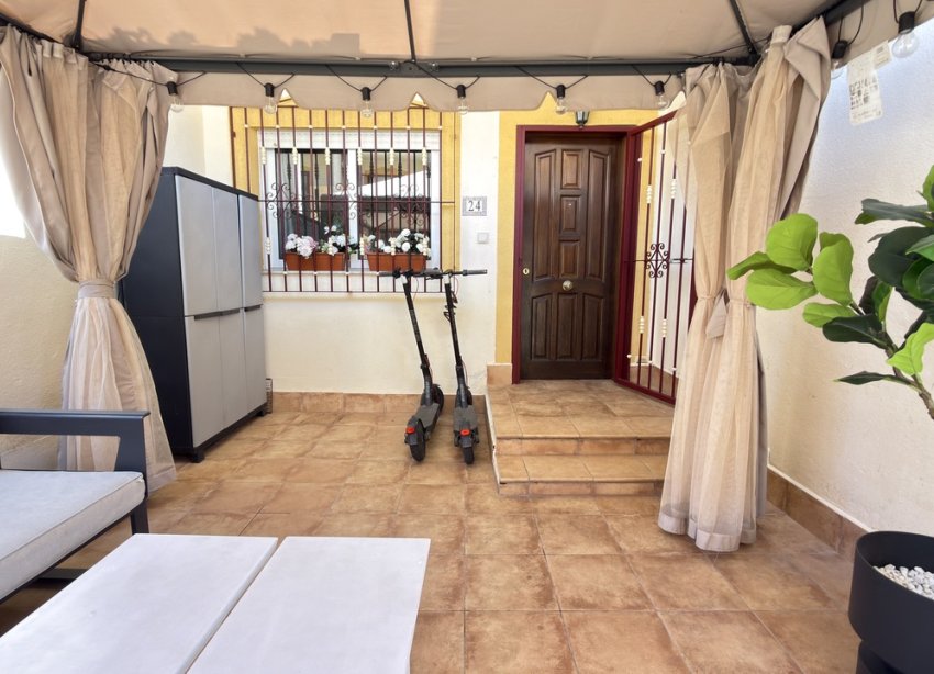 Resale - Townhouse / Terraced House - Orihuela Costa - La Zenia