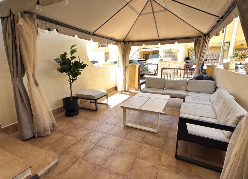 Resale - Townhouse / Terraced House - Orihuela Costa - La Zenia