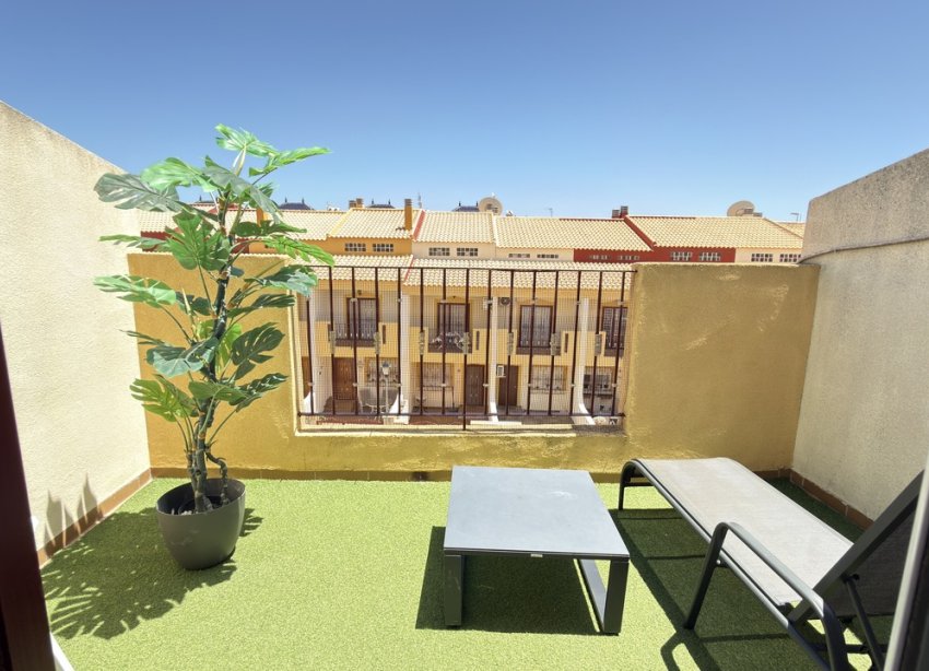 Resale - Townhouse / Terraced House - Orihuela Costa - La Zenia
