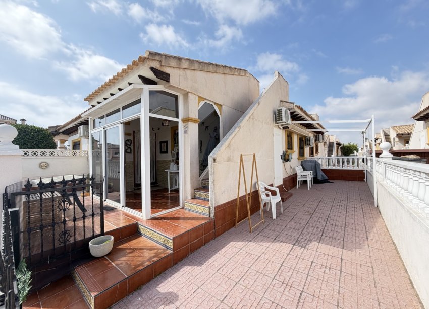 Resale - Townhouse / Terraced House - Orihuela Costa - La Zenia