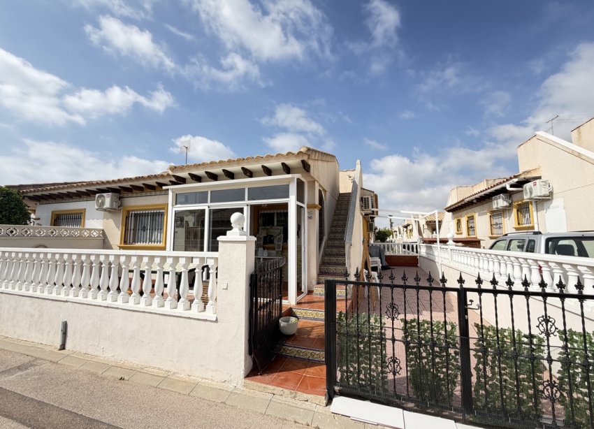 Resale - Townhouse / Terraced House - Orihuela Costa - La Zenia