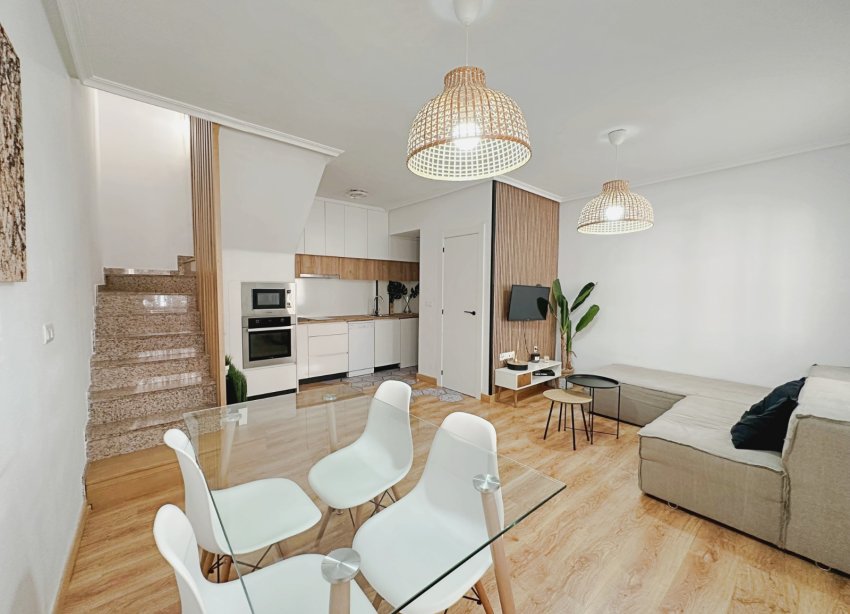Resale - Townhouse / Terraced House - Orihuela Costa - La Zenia