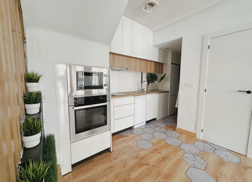 Resale - Townhouse / Terraced House - Orihuela Costa - La Zenia