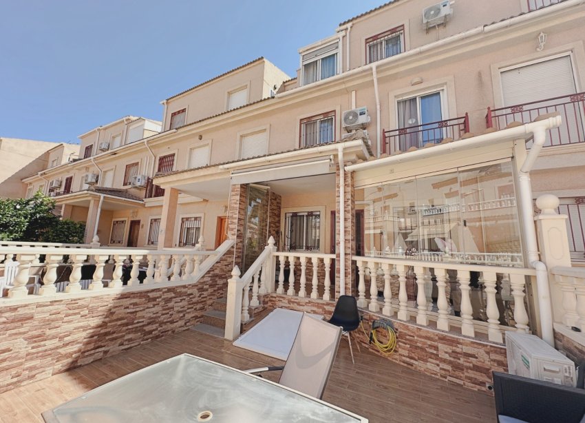Resale - Townhouse / Terraced House - Orihuela Costa - La Zenia