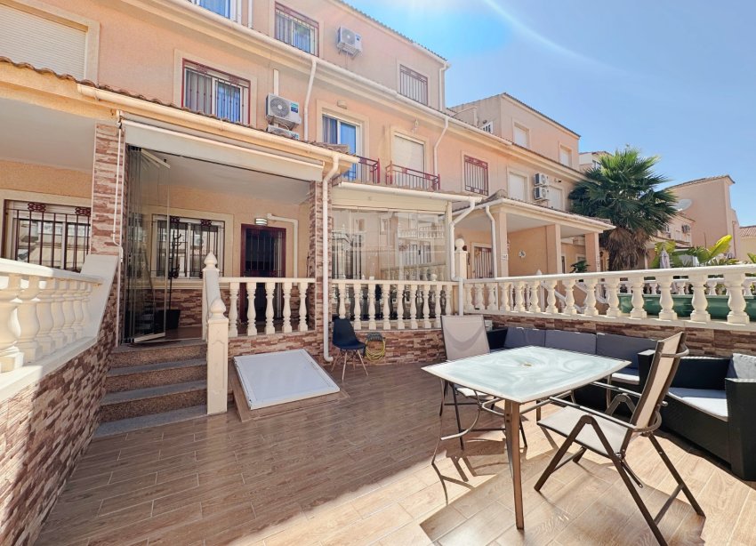 Resale - Townhouse / Terraced House - Orihuela Costa - La Zenia
