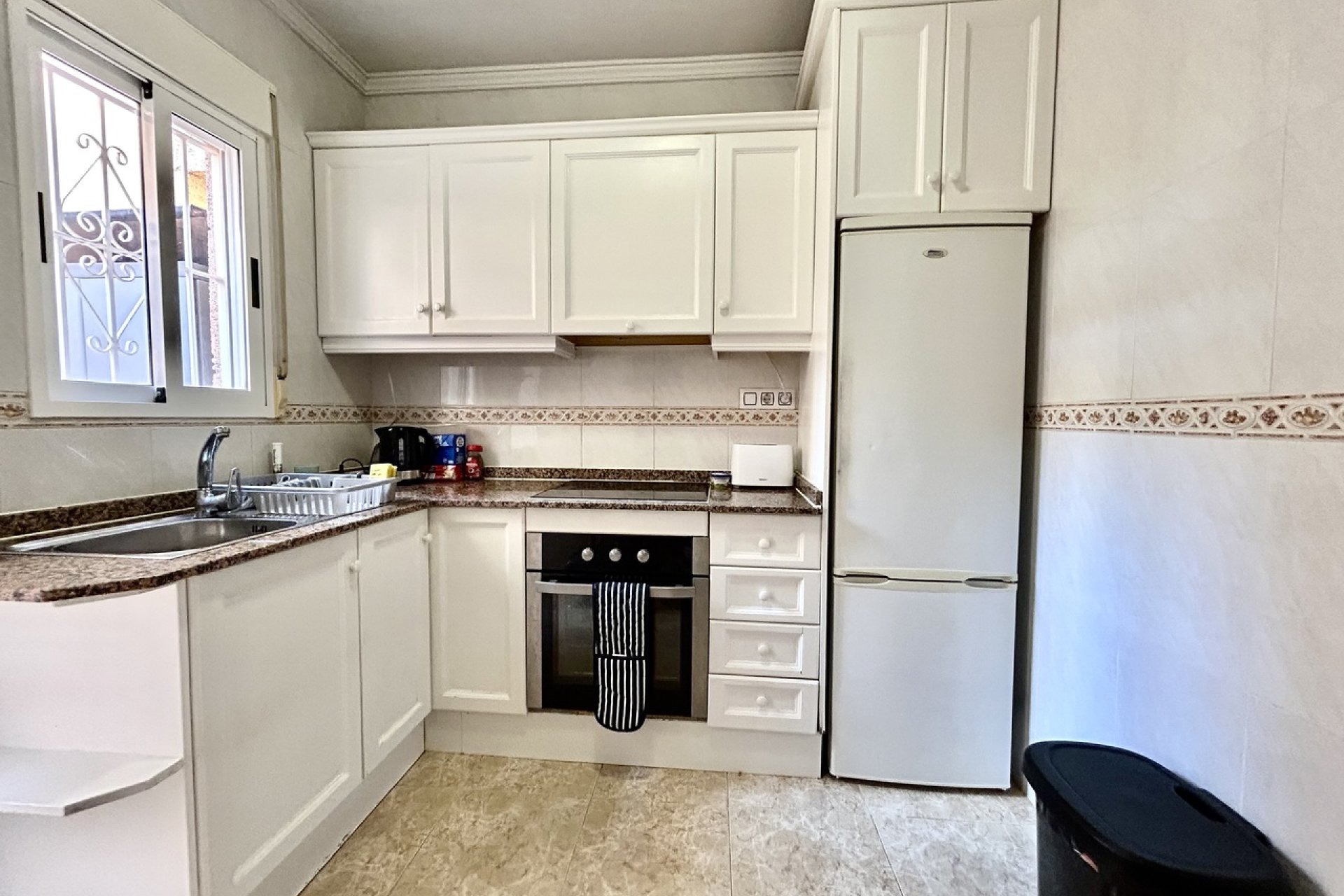 Resale - Townhouse / Terraced House - Orihuela Costa - La Zenia