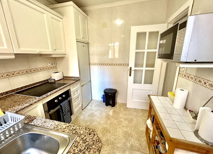 Resale - Townhouse / Terraced House - Orihuela Costa - La Zenia