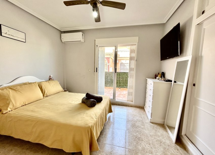 Resale - Townhouse / Terraced House - Orihuela Costa - La Zenia