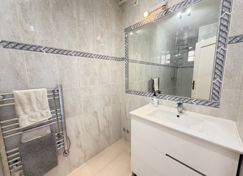 Resale - Townhouse / Terraced House - Orihuela Costa - La Zenia