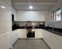 Resale - Townhouse / Terraced House - Orihuela Costa - La Zenia
