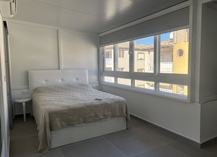 Resale - Townhouse / Terraced House - Orihuela Costa - La Zenia