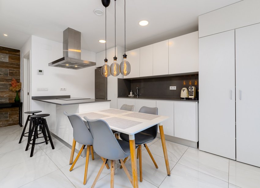 Resale - Townhouse / Terraced House - Orihuela Costa - Las Filipinas