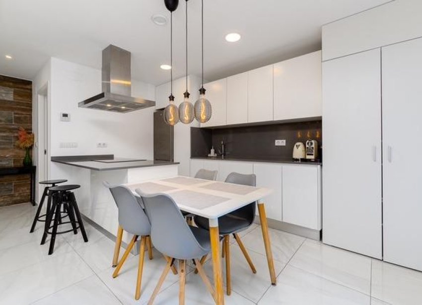 Resale - Townhouse / Terraced House - Orihuela Costa - Las Filipinas