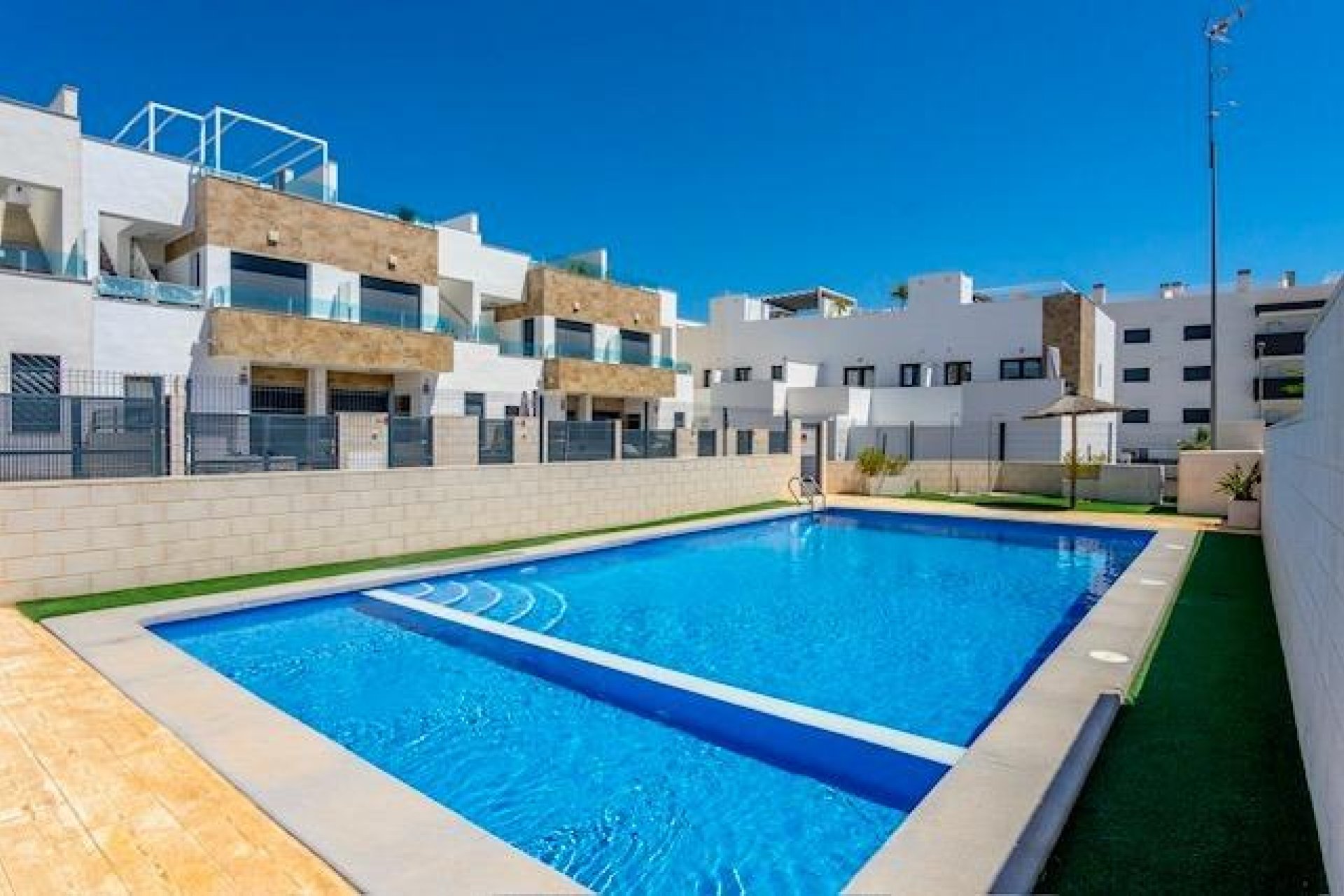 Resale - Townhouse / Terraced House - Orihuela Costa - Las Filipinas