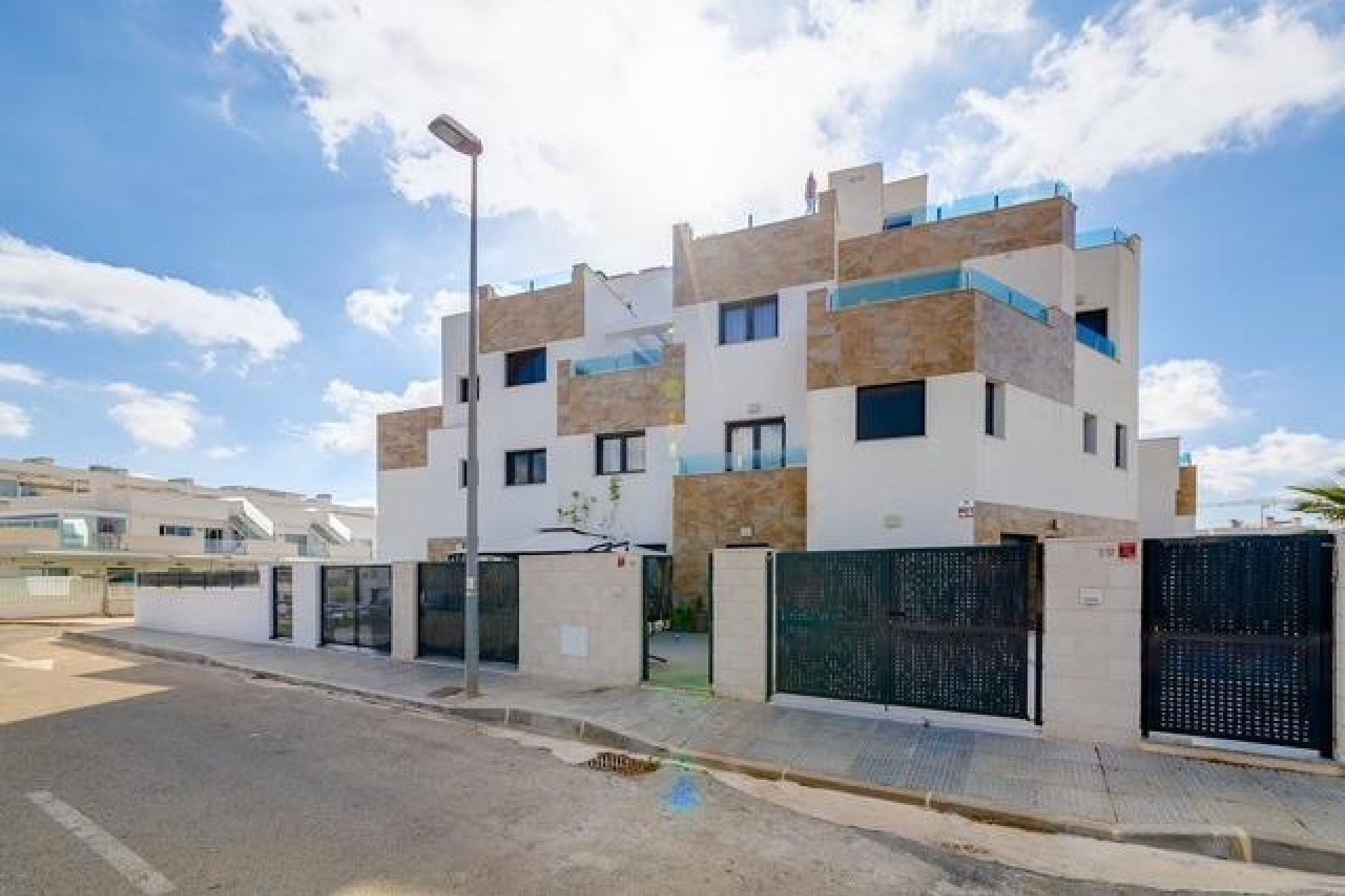 Resale - Townhouse / Terraced House - Orihuela Costa - Las Filipinas