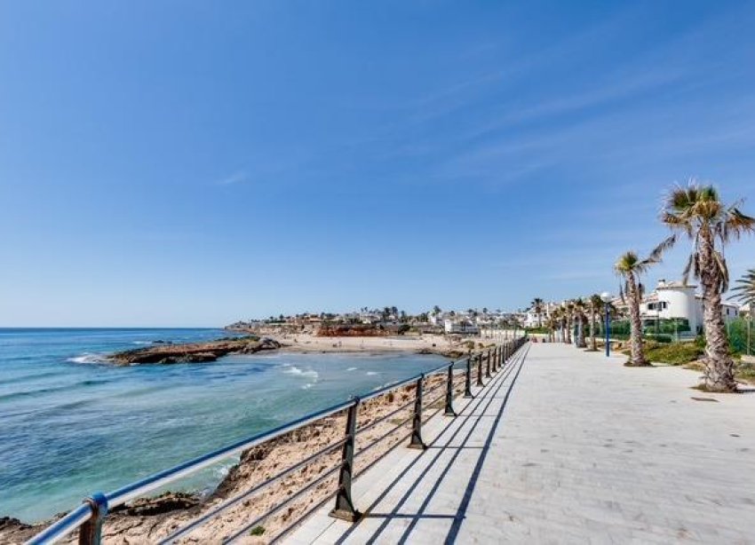 Resale - Townhouse / Terraced House - Orihuela Costa - Las Filipinas