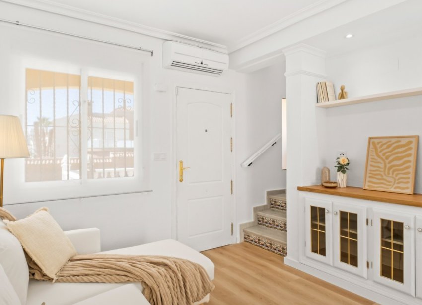 Resale - Townhouse / Terraced House - Orihuela Costa - Las Filipinas
