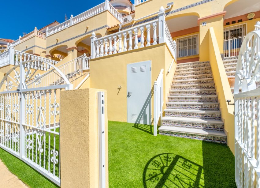 Resale - Townhouse / Terraced House - Orihuela Costa - Lomas de Campoamor