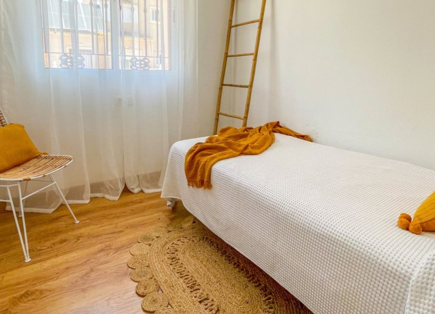 Resale - Townhouse / Terraced House - Orihuela Costa - Playa Flamenca