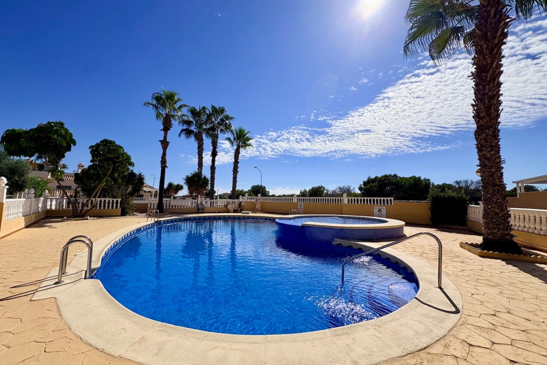 Resale - Townhouse / Terraced House - Orihuela Costa - Playa Flamenca