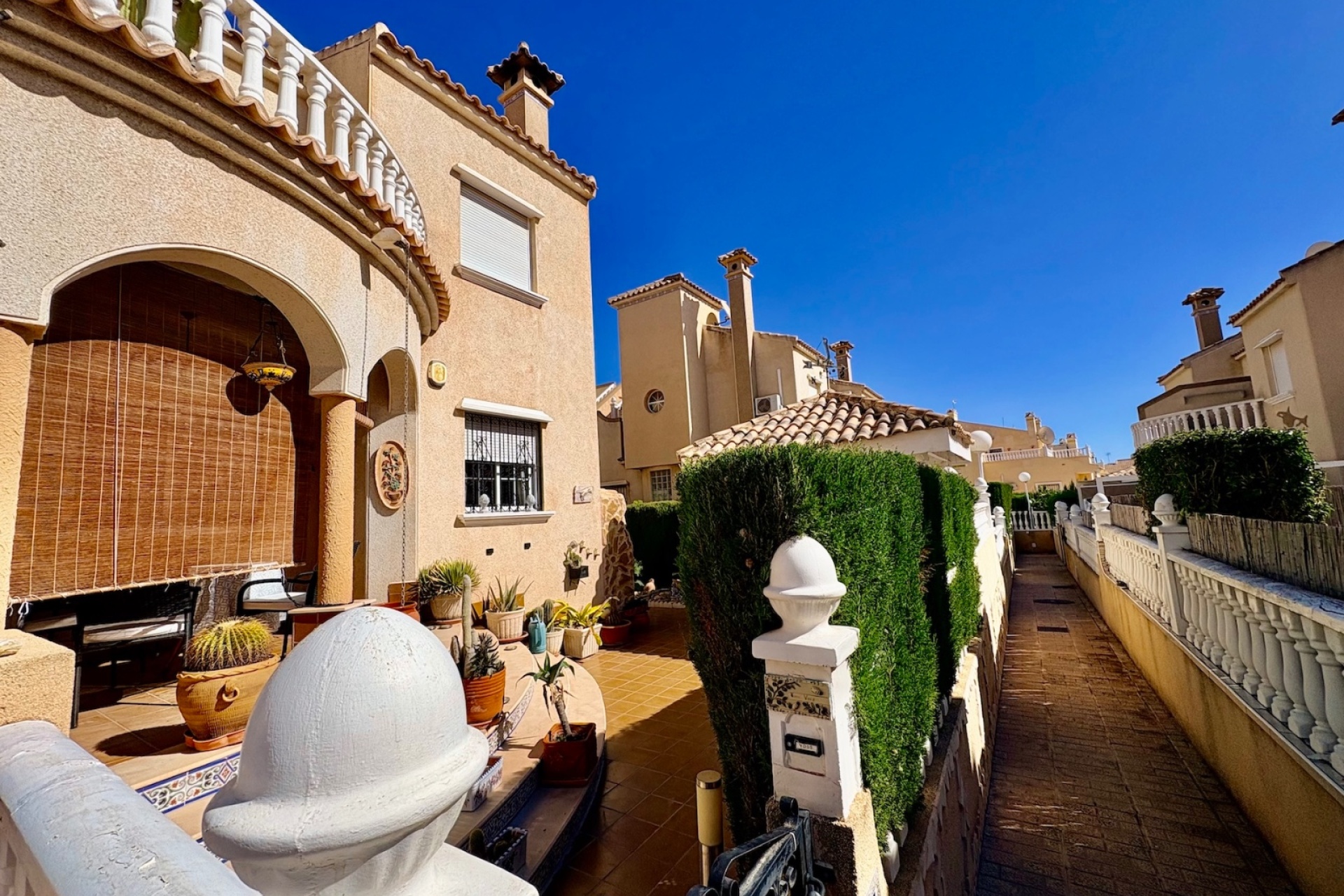 Resale - Townhouse / Terraced House - Orihuela Costa - Playa Flamenca