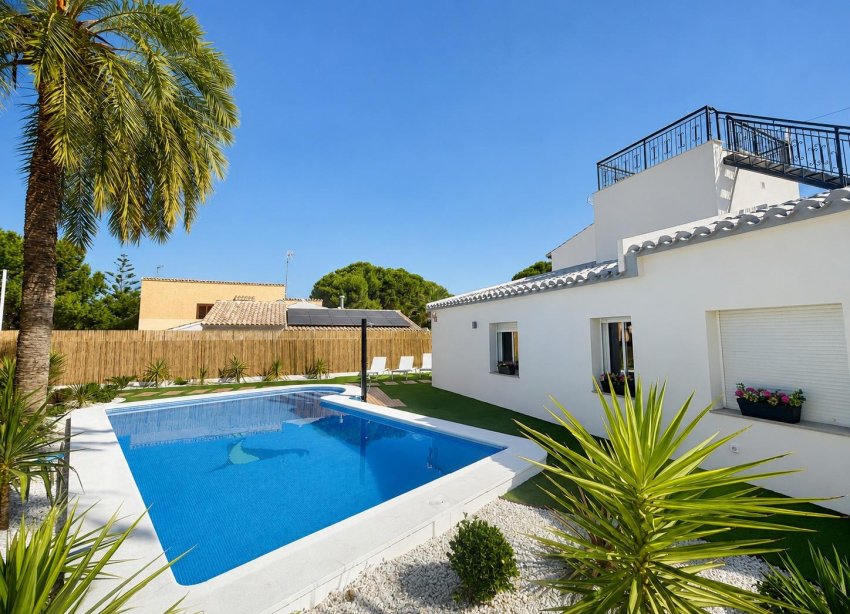 Resale - Townhouse / Terraced House - Orihuela Costa - Punta Prima
