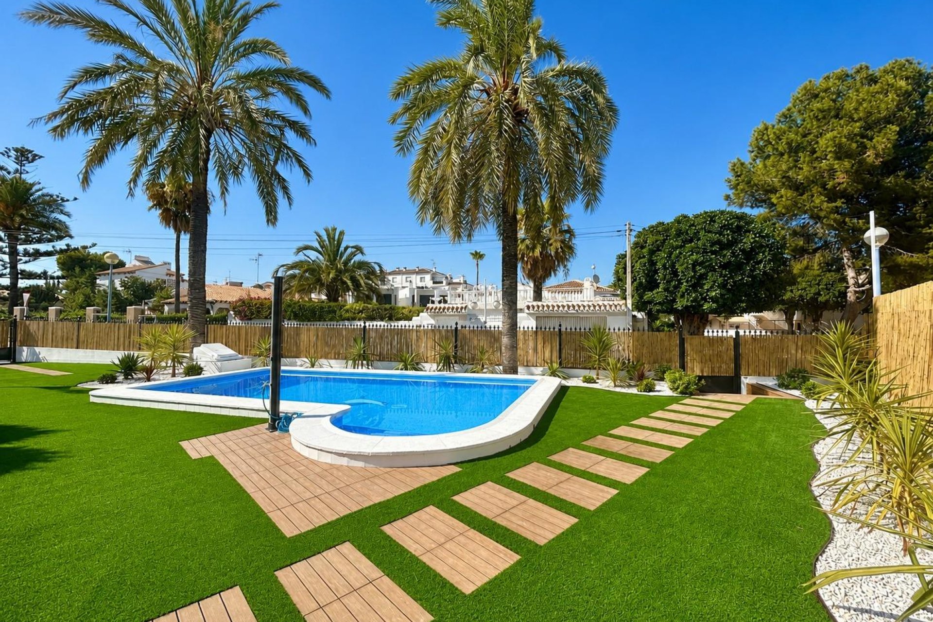 Resale - Townhouse / Terraced House - Orihuela Costa - Punta Prima