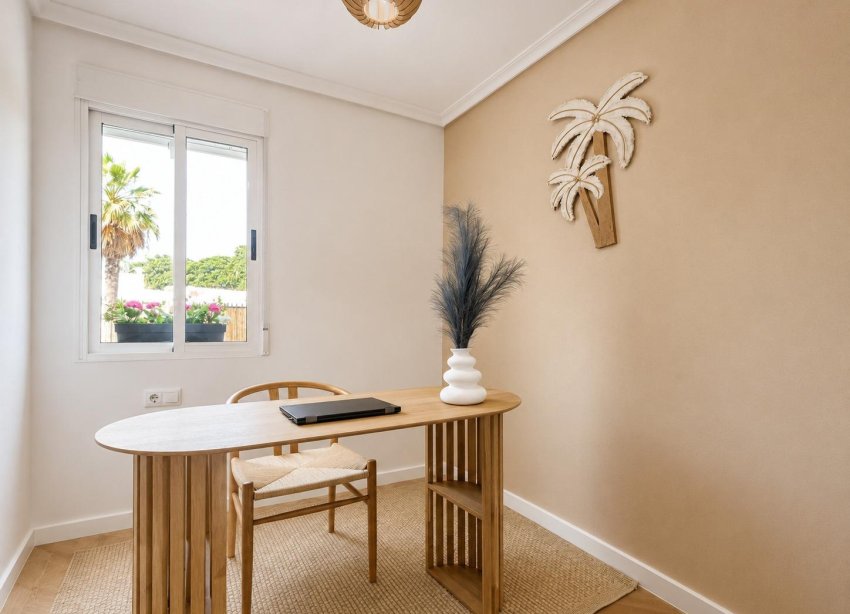 Resale - Townhouse / Terraced House - Orihuela Costa - Punta Prima