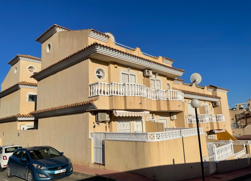 Resale - Townhouse / Terraced House - Orihuela Costa - Villamartín