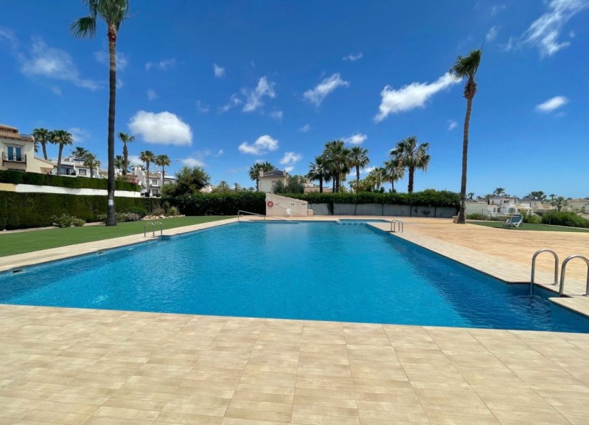 Resale - Townhouse / Terraced House - Orihuela Costa - Villamartín