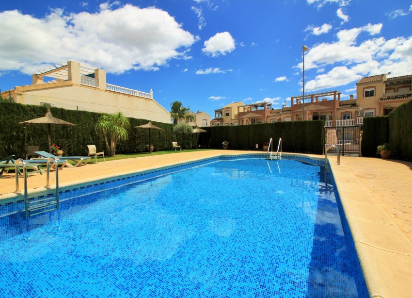 Resale - Townhouse / Terraced House - Orihuela Costa - Villamartín
