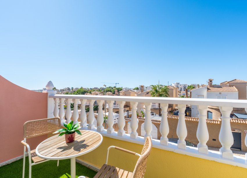 Resale - Townhouse / Terraced House - Orihuela Costa - Villamartín