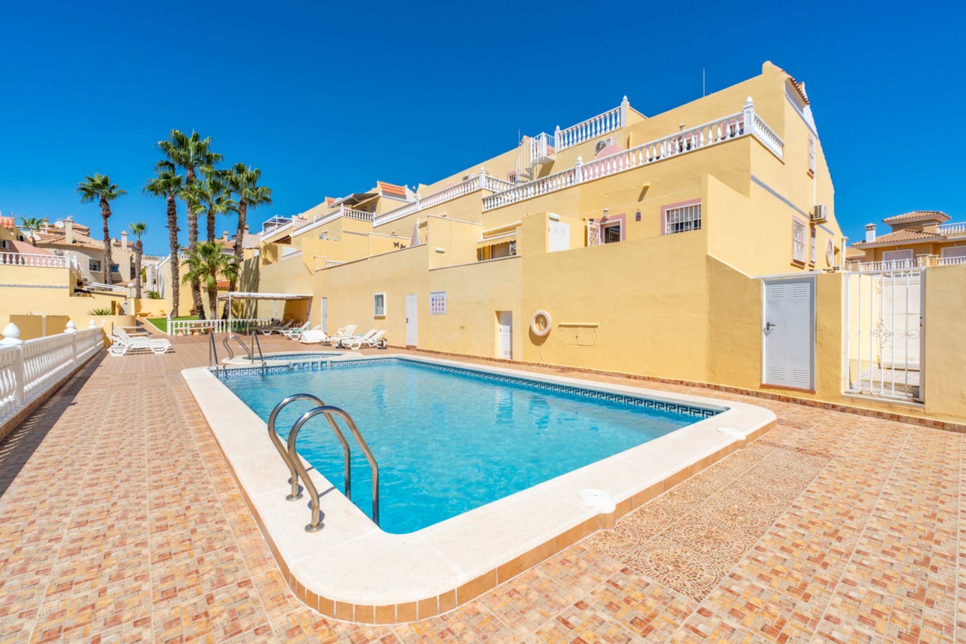 Resale - Townhouse / Terraced House - Orihuela Costa - Villamartín