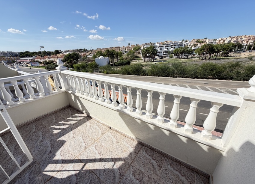 Resale - Townhouse / Terraced House - Orihuela Costa - Villamartín