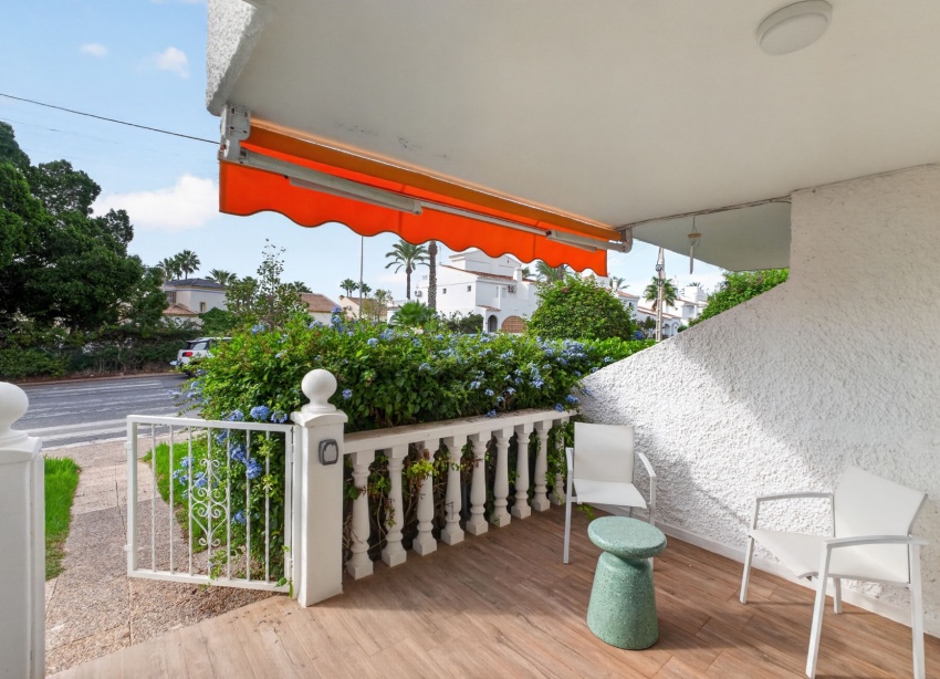 Resale - Townhouse / Terraced House - Orihuela Costa - Villamartín