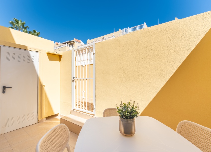 Resale - Townhouse / Terraced House - Orihuela Costa - Villamartín