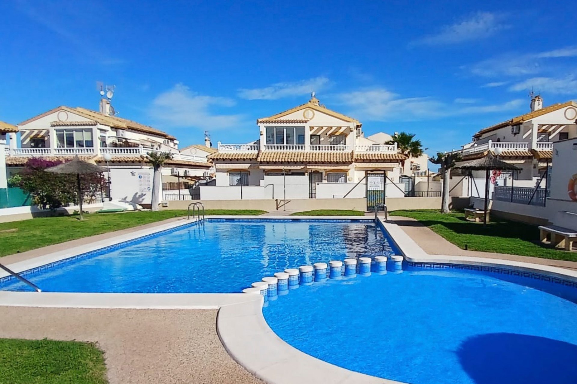 Resale - Townhouse / Terraced House - Orihuela Costa