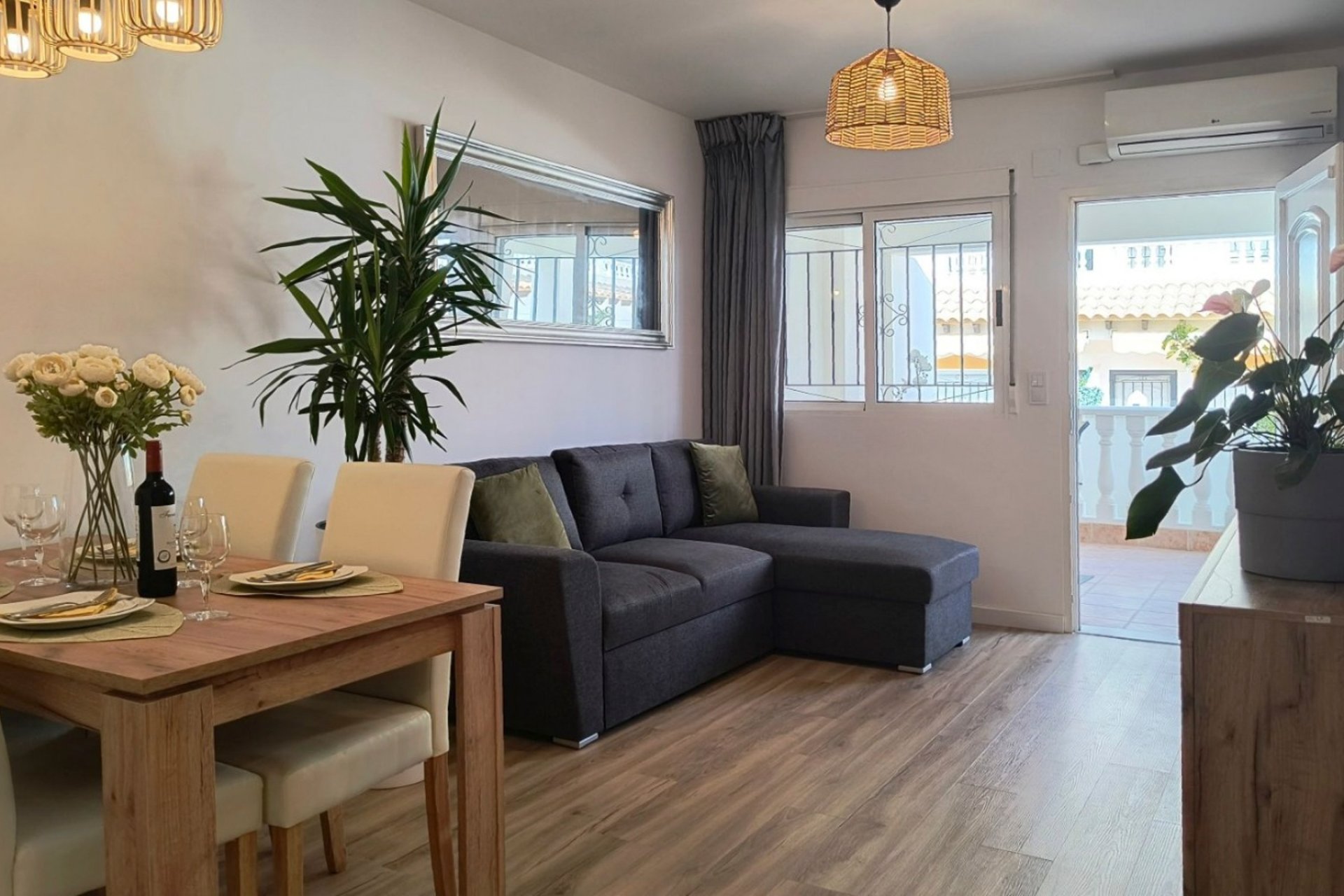 Resale - Townhouse / Terraced House - Orihuela Costa