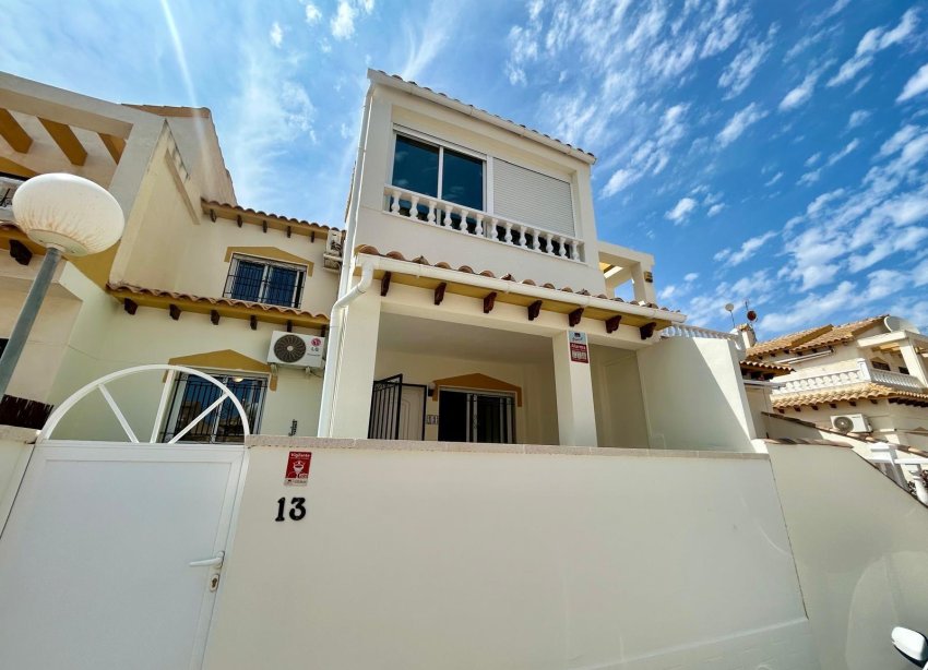 Resale - Townhouse / Terraced House - Orihuela - Urbanización Perla del Mar