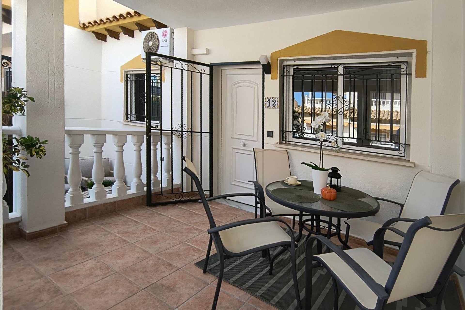 Resale - Townhouse / Terraced House - Orihuela - Urbanización Perla del Mar