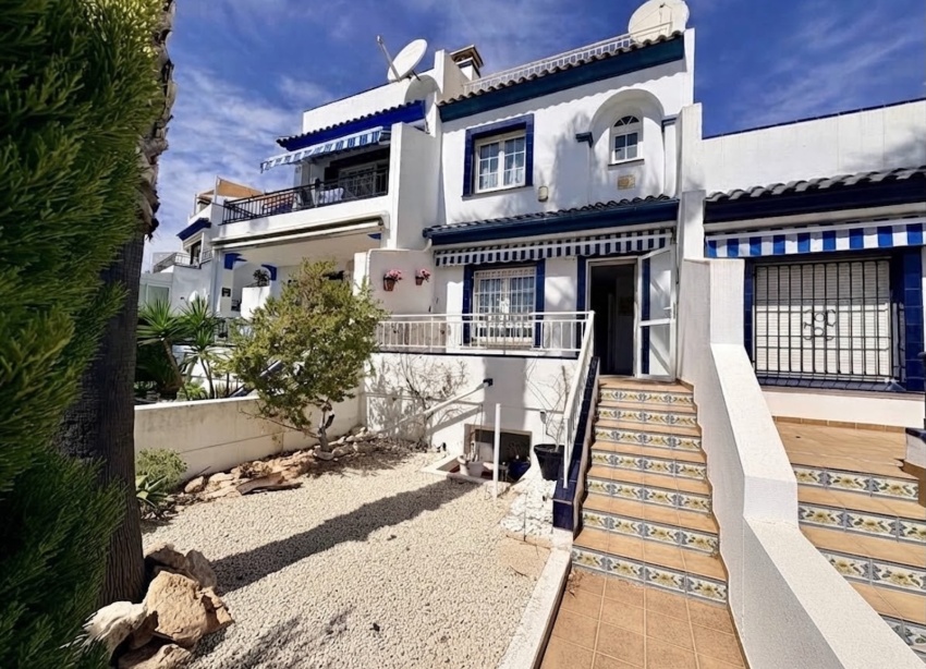 Resale - Townhouse / Terraced House - Orihuela - Villamartín