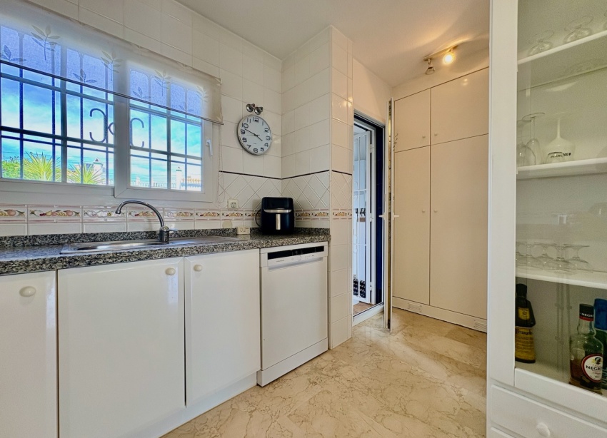 Resale - Townhouse / Terraced House - Orihuela - Villamartín