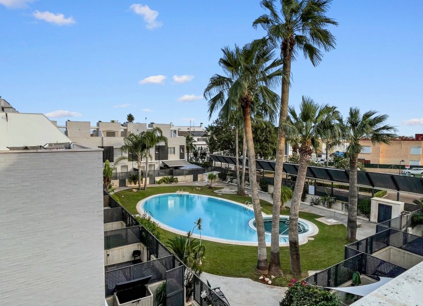 Resale - Townhouse / Terraced House - Pilar de la Horadada - El Mojón