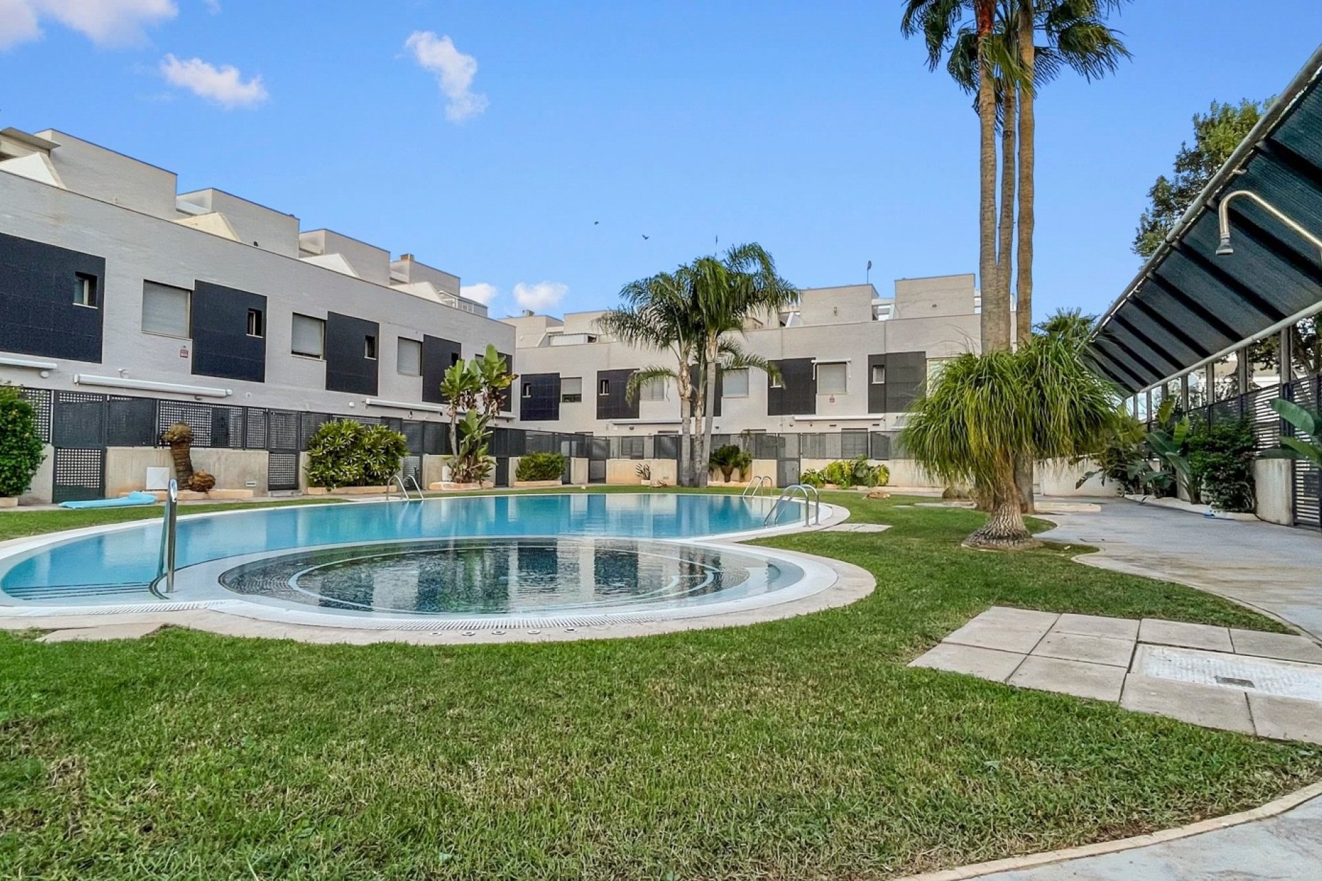 Resale - Townhouse / Terraced House - Pilar de la Horadada - El Mojón