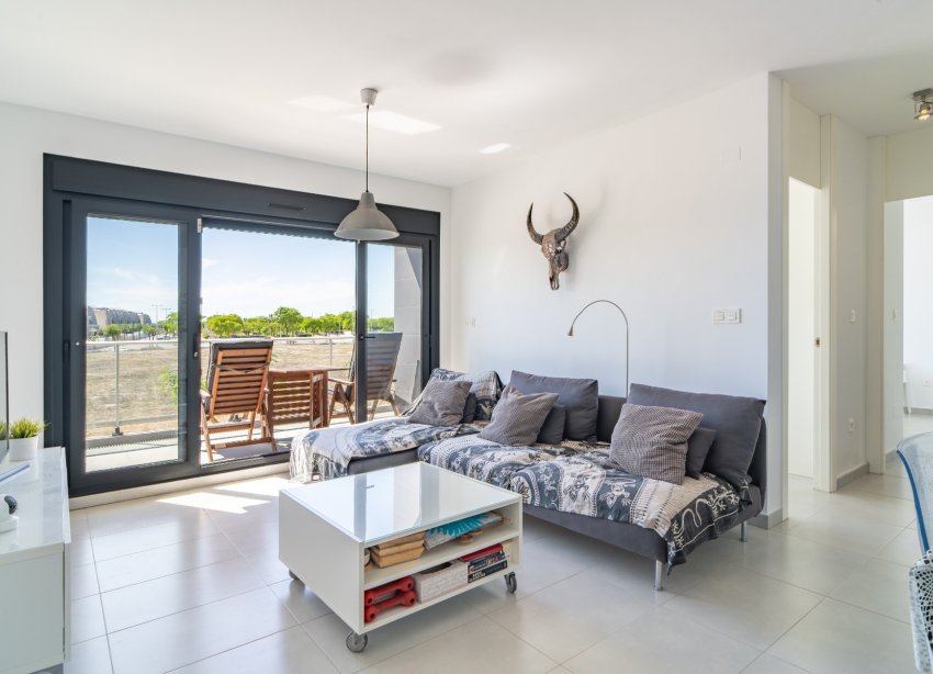 Resale - Townhouse / Terraced House - Pilar de la Horadada - Mil Palmeras