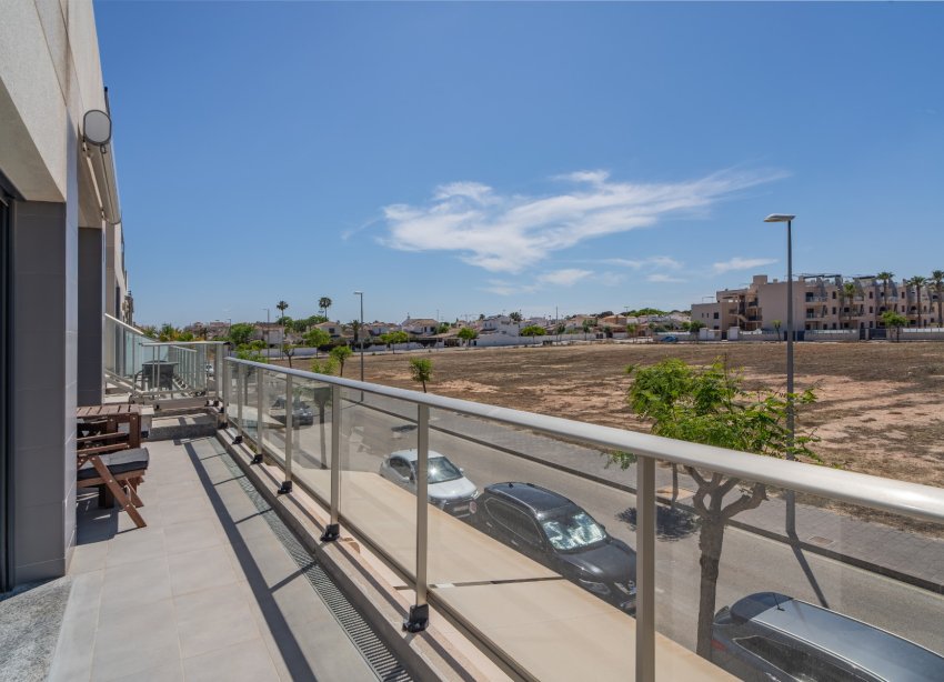 Resale - Townhouse / Terraced House - Pilar de la Horadada - Mil Palmeras