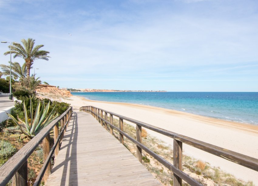 Resale - Townhouse / Terraced House - Pilar de la Horadada - Mil Palmeras