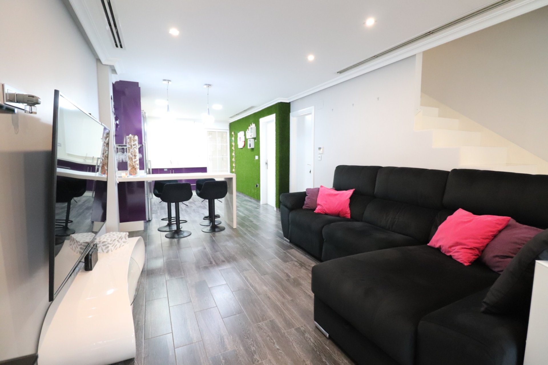 Resale - Townhouse / Terraced House - Redovan - Redovan - Town