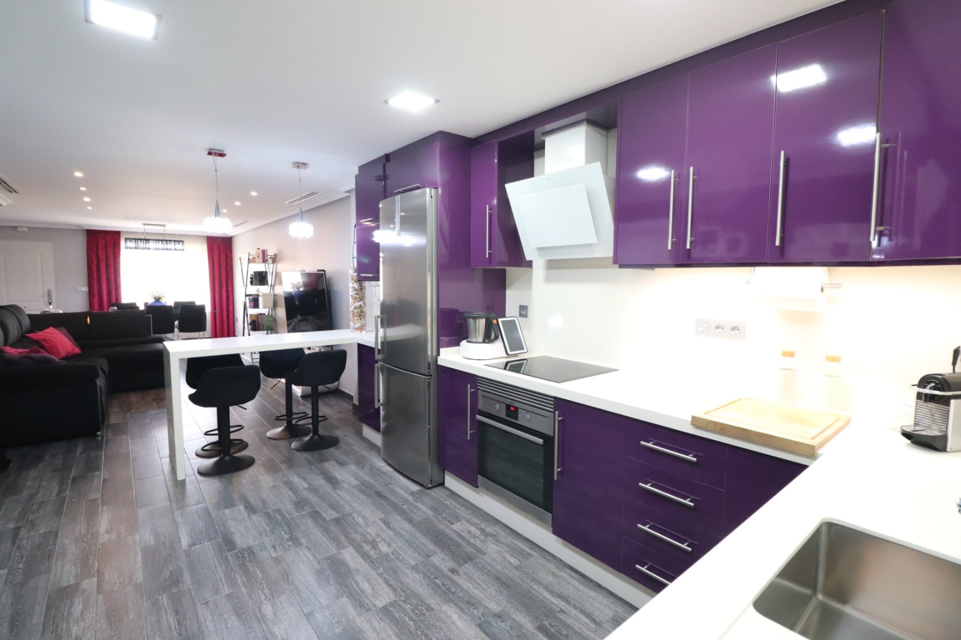 Resale - Townhouse / Terraced House - Redovan - Redovan - Town