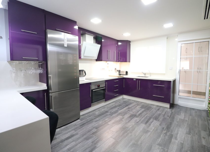 Resale - Townhouse / Terraced House - Redovan - Redovan - Town